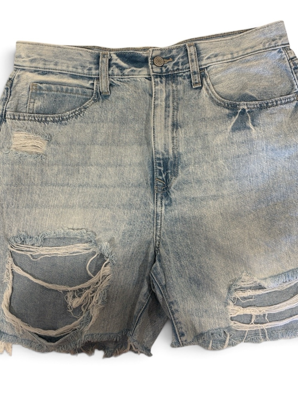 Willow & Root Distressed Dad Jean short